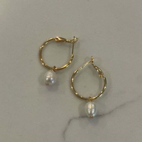 Gold & pearl earrings - Picture 2 of 3